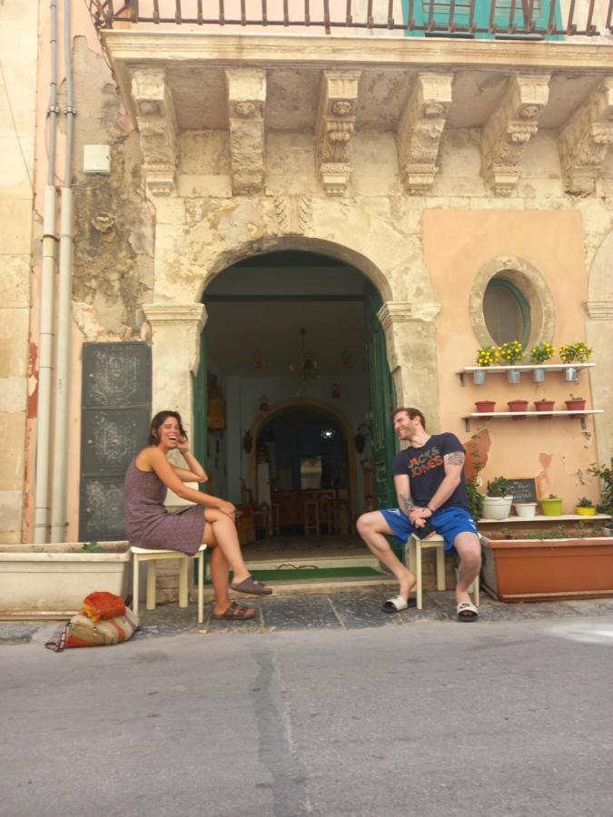 Casa Dei Fiori Auberge de jeunesse *